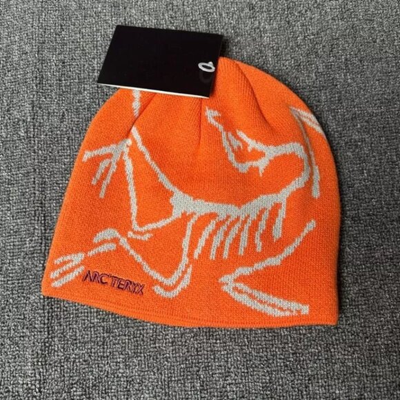 New Arcteryx Bird Head Black Toque Beanie Orca black Merino hat for winter - Picture 4 of 4